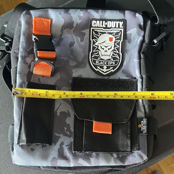 NEW Official Call Of Duty Black Ops 4 Tactical Sling Messenger Bag - Picture 6 of 7